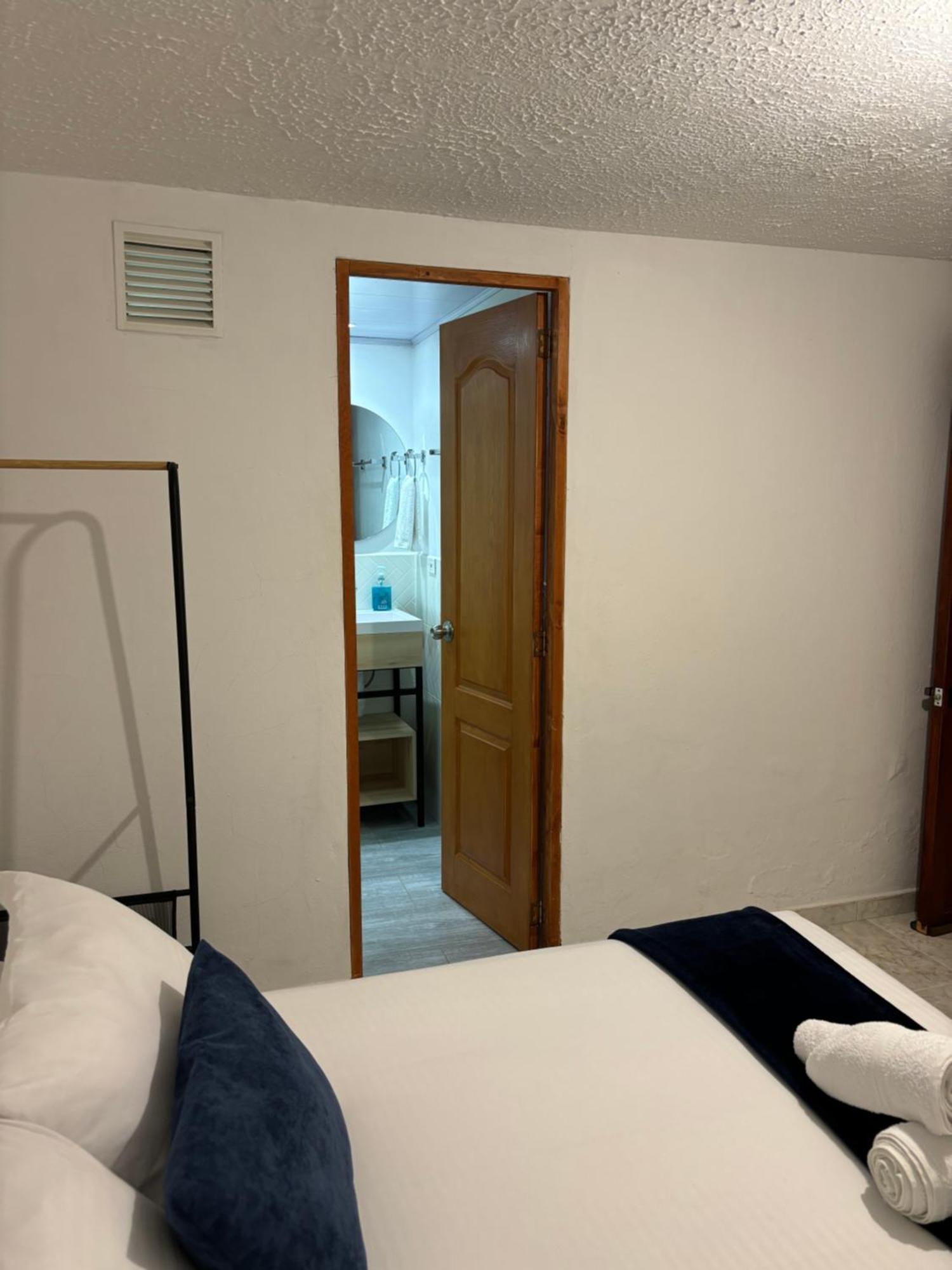 Merak Hostel Вилья-де-Лейва Экстерьер фото